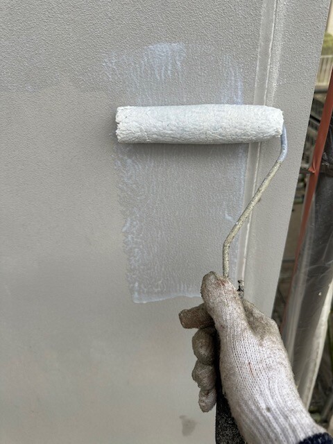外壁塗装　下塗り
