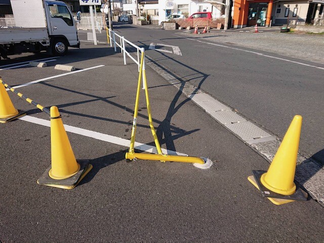 岡山市中区　ガードパイプ工事